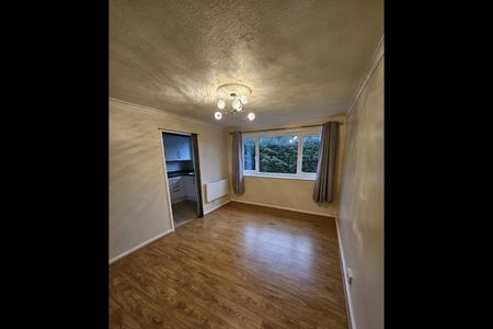 1 Bed Maisonette, Old Church Green, B33 - Photo 5
