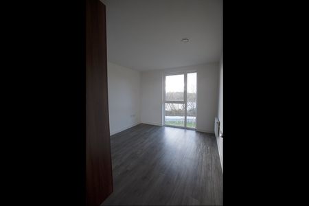 1 Bed Flat, Moorhen Drive, NW9 - Photo 2