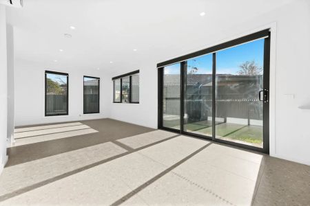 1/4 The Glen, Frankston VIC 3199 - Photo 3