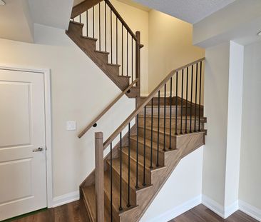 For Lease - 1581 Rose Way Unit# 117, Milton, Ontario - Photo 2