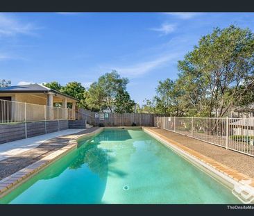 Modern Duplex-Style Townhouse with Space - Photo 4