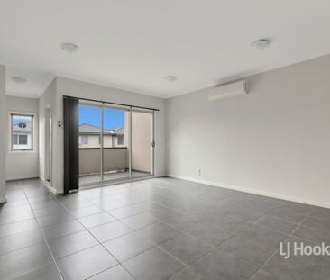 21/64 Escapade Boulevard, Craigieburn VIC, Belconnen - Photo 1