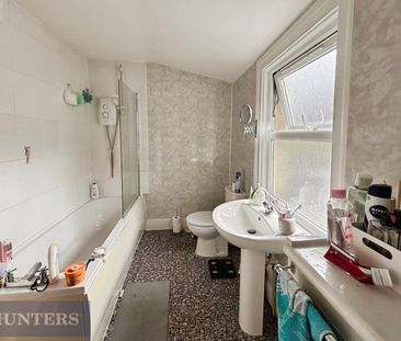 3 bedroom House To Let - Photo 6