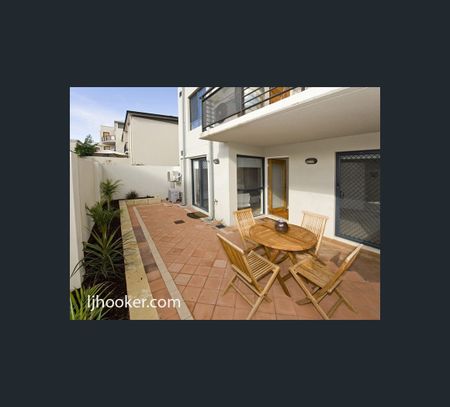 6/52 Albert St, North Perth, WA 6006 - Photo 2