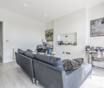 Warwick Road, London, W5 - Photo 2