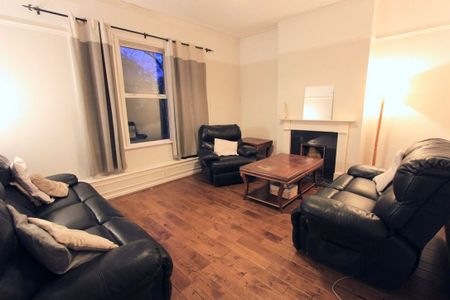 2 Bed Flat, Friern Barnet Road, N11 - Photo 2