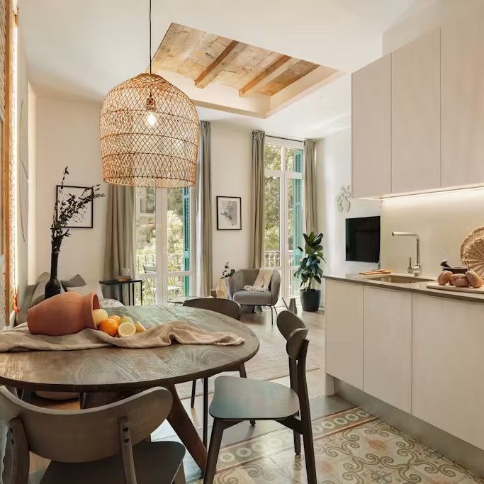 Carrer de Casanova, Barcelona, Catalonia 08036 - Photo 1