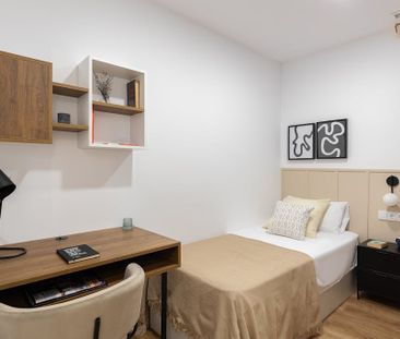 Carrer de Muntaner, Barcelona, Catalonia 08021 - Photo 6