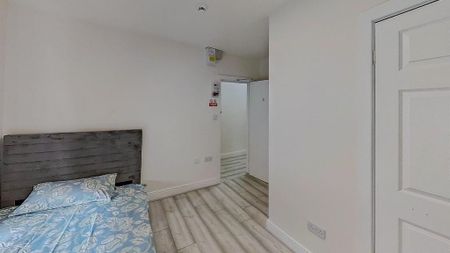 1 bedroom house of multiple occupation to rent - Photo 4