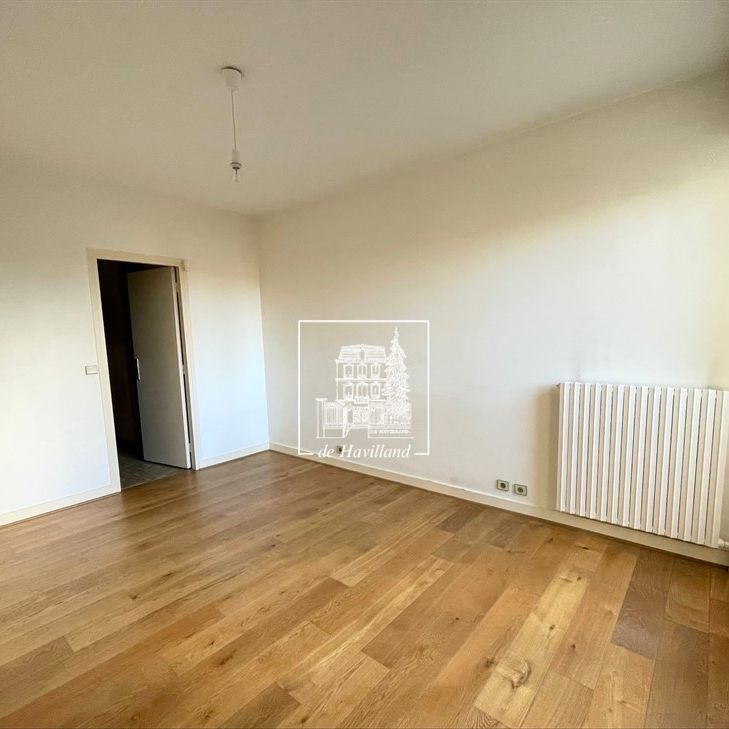 Appartement • Saint-Cloud - Photo 1