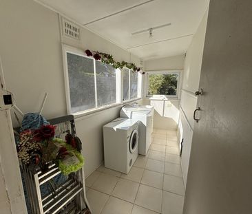 Charming & Comfortable Living - Photo 6