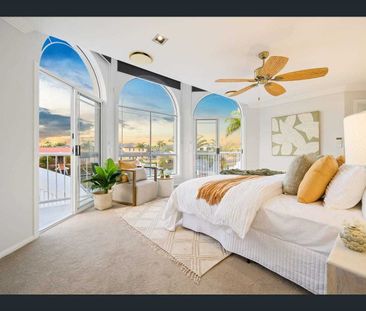 Stunning Waterfront Mansion! - Photo 6