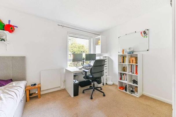 South Norwood, South Norwood, SE25 - Photo 1