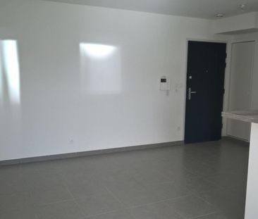 Location Appartement 2 pièces 43m² HONFLEUR 14600 - Photo 2