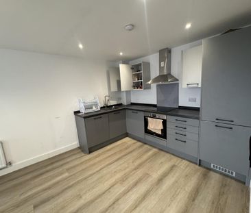 2 bedroom flat to rent - Photo 3