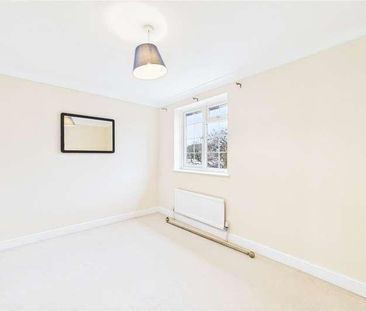 Narromine Drive, Calcot, Reading, Berkshire, RG31 - Photo 4