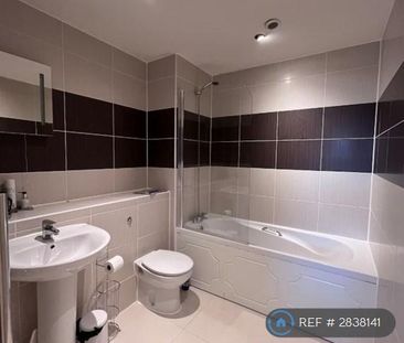 2 bedroom flat to rent - Photo 6
