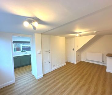 Beautifully-renovated 2 bed semi detached house in Boston, Lincs. - Photo 1