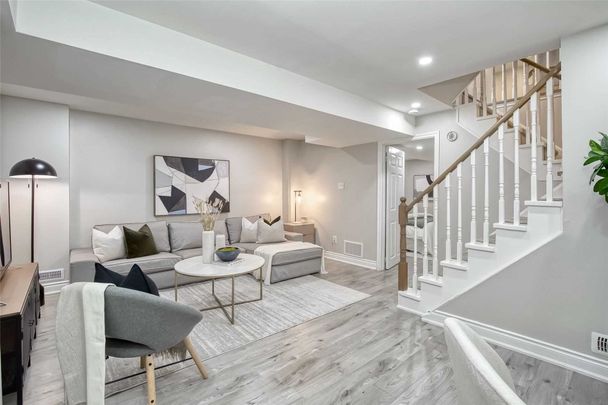 For Lease - 6571 Sapling Trail, Mississauga, Ontario - Photo 1