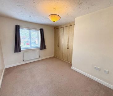 1 bedroom coach house to rent - Photo 3
