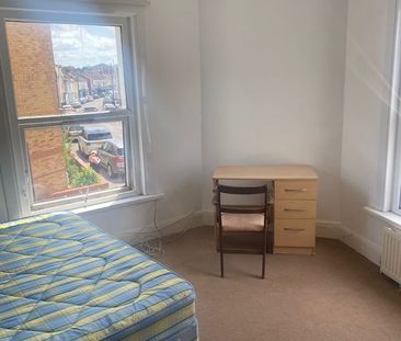 Room in a Shared House, Chester Street, BS5 - Photo 2
