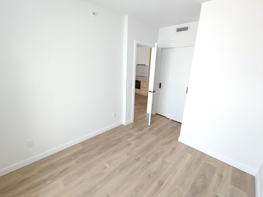 Georgetown. One Bedroom Condo on 23rd Floor - Photo 1