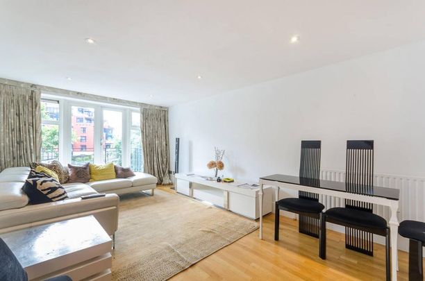 3 bedroom flat to rent - Photo 1