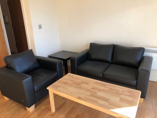 1 Bed Flat, Icon Buildings, IG1 - Photo 1