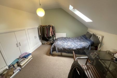 Muswell Hill Broadway, Muswell Hill - Photo 3