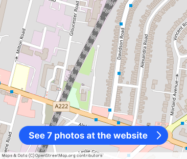 Freemason's Rd CR0 - Photo 1