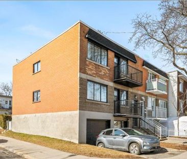 Grand 3 1/2 fraichement rénové à louer au 9308 avenue Bruchési à Mo... - Photo 2