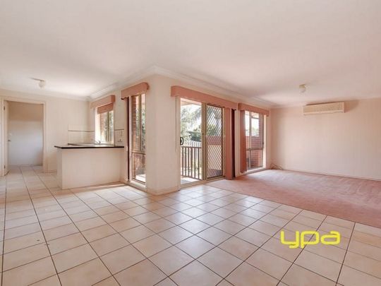 Perfect Location! - Photo 1