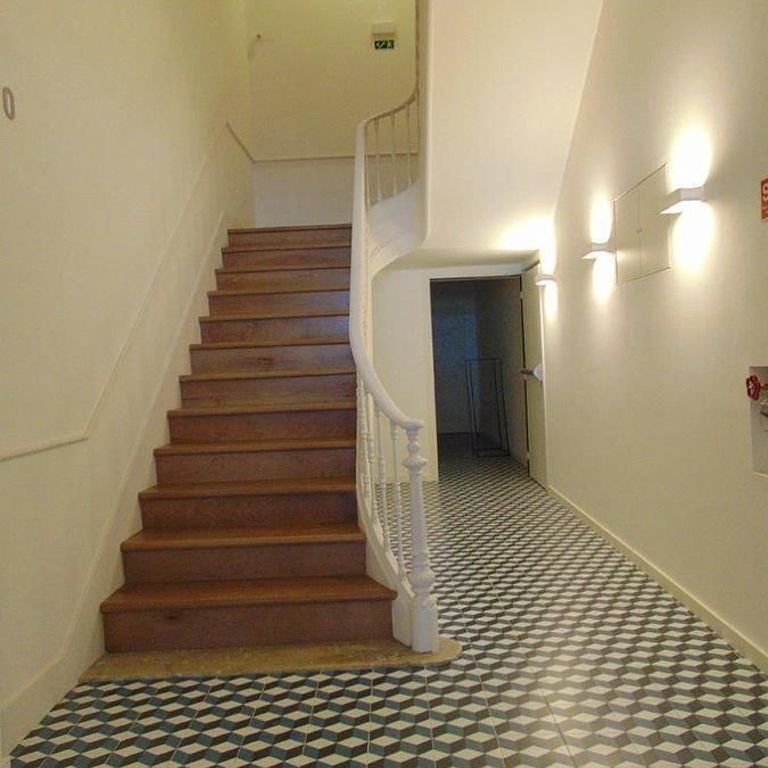 2 room luxury Flat for rent in Lisbon, Portugal - Photo 1