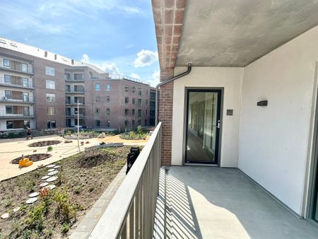 Moderne 4-værelses lejlighed med altan i Nørresundby - Foto 2