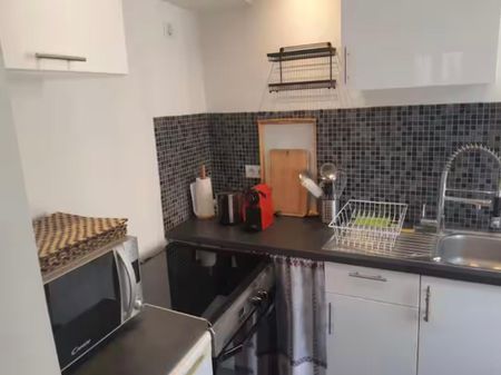 Location Appartement 2 pièces 33m² ST MAXIMIN LA STE BAUME 83470 - Photo 4