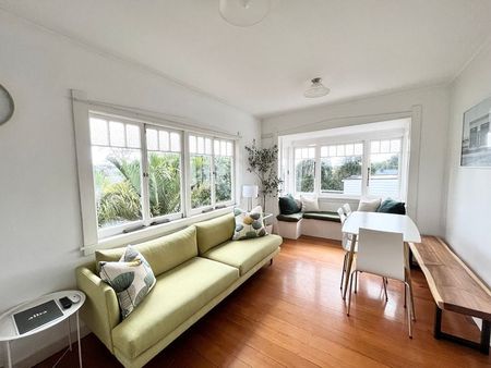 🏡 7-Bedroom Villa Flat – Herne Bay, Auckland - Photo 5