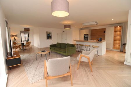 2 bedroom penthouse to rent - Photo 4