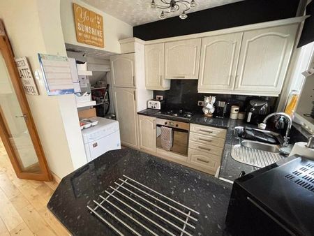 3 Bed Semi-Detached House, Oundle Road, B44 - Photo 4