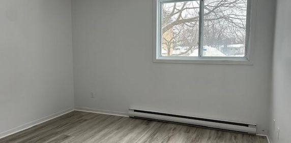 Appartement à louer à partir du 1er août – 4 ½ - 4 1/2 apartment to rent - available from Aug 1st - Photo 2
