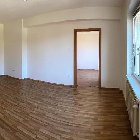 Pronájem bytu 2+1, Třebíč, Spojenců, parkování, výtah, sklep - Photo 1