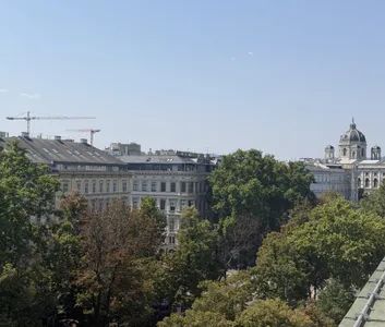 !!! LUXUS-DACHGESCHOSS AM OPERNRING - TERRASSEN MIT FANTASTISCHEM BLICK ÜBER DIE WIENER INNENSTADT !!! - Photo 2
