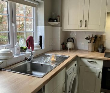 2 bedroom terraced house to rent - Photo 3