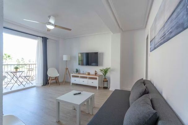 Carrer de Cavite, Valencia, Valencian Community 46011 - Photo 1