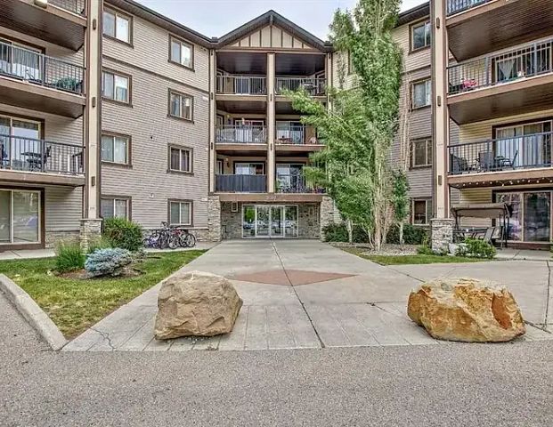 Spacious 2 bed 2 bath condo for rent | 3102 - 60 Panatella Street Northwest, Calgary - Photo 1