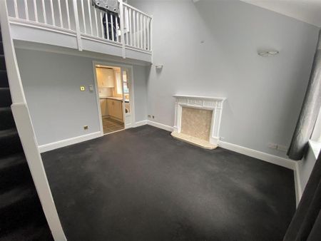 Studio to rent - Photo 2