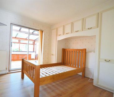 3 bedroom detached bungalow to rent - Photo 2