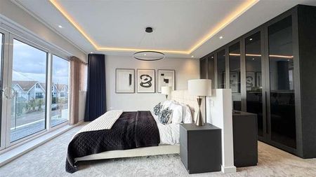 Dorset Lake Avenue, Lilliput, BH14 - Photo 5