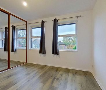 4 bedroom detached house to rent - Photo 6