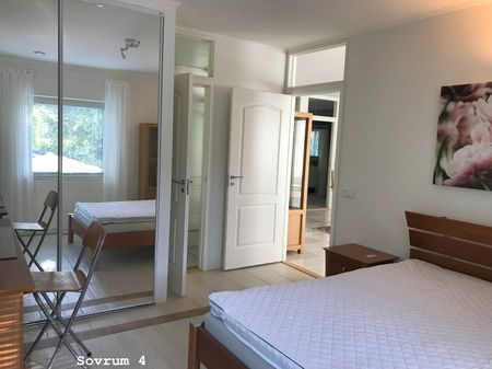 En halvdel av en nybyggd tvåvåningsvilla - Photo 5