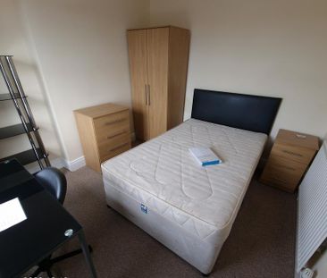 6 bedroom house to rent - Photo 3